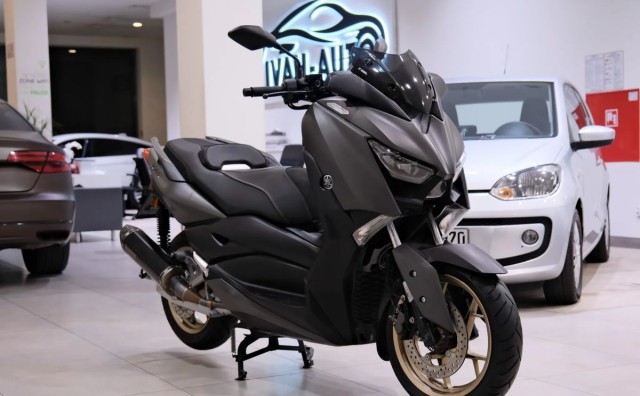 yamaha